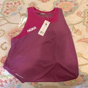 NWT Hoka tank size medium